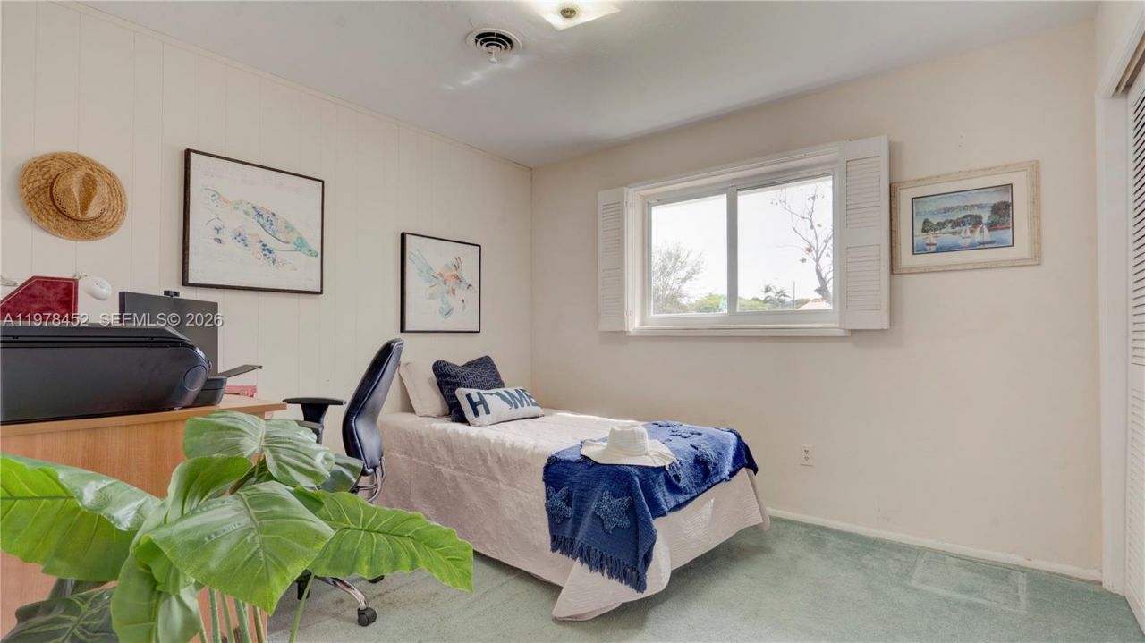 8955 SW 85th Ter, Miami, FL 33173 Photo