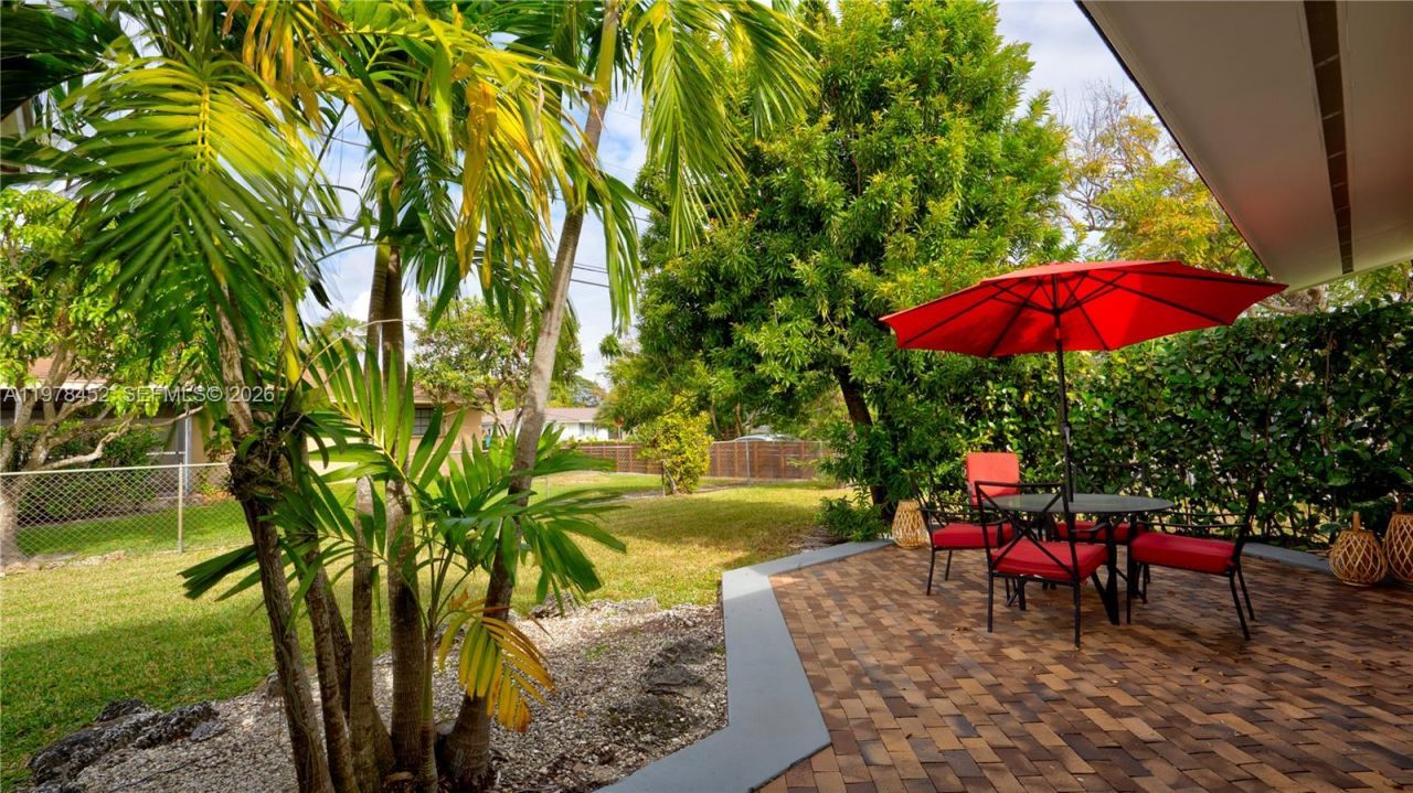 8955 SW 85th Ter, Miami, FL 33173 Photo