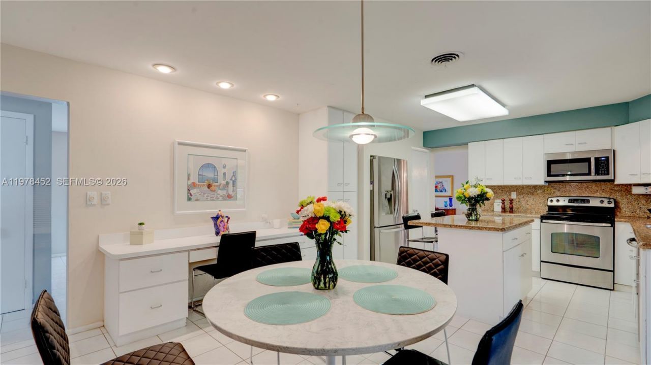 8955 SW 85th Ter, Miami, FL 33173 Photo