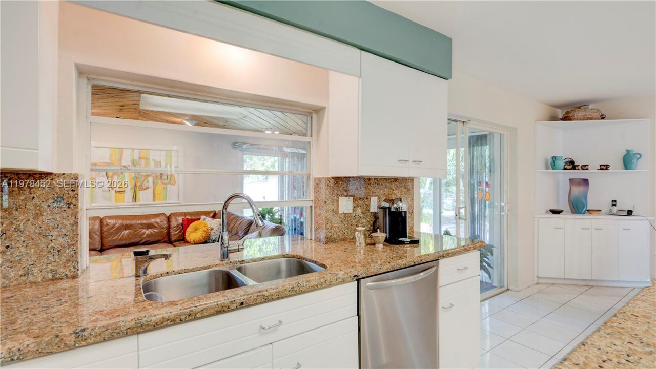 8955 SW 85th Ter, Miami, FL 33173 Photo