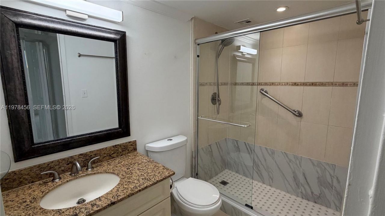 200 172nd St , Unit 304, Sunny Isles Beach, FL 33160 Photo