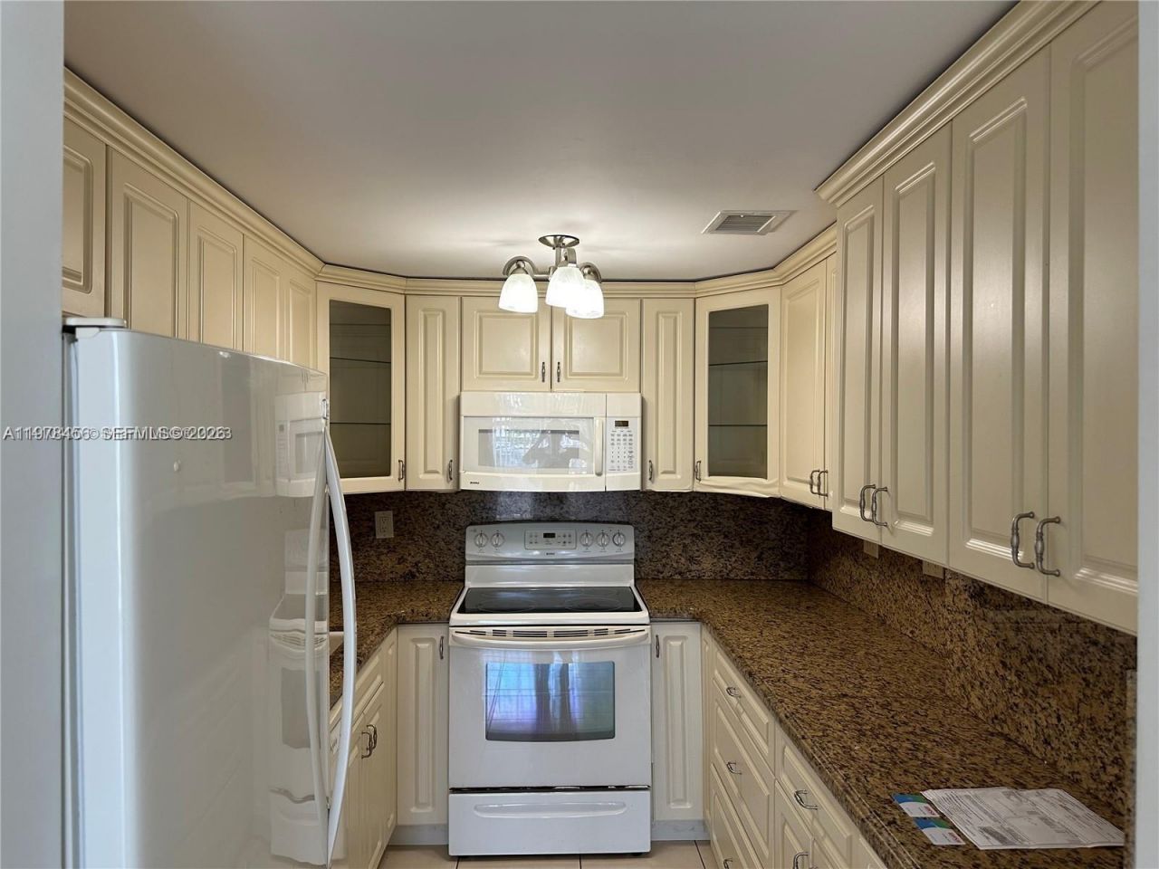 200 172nd St , Unit 304, Sunny Isles Beach, FL 33160 Photo