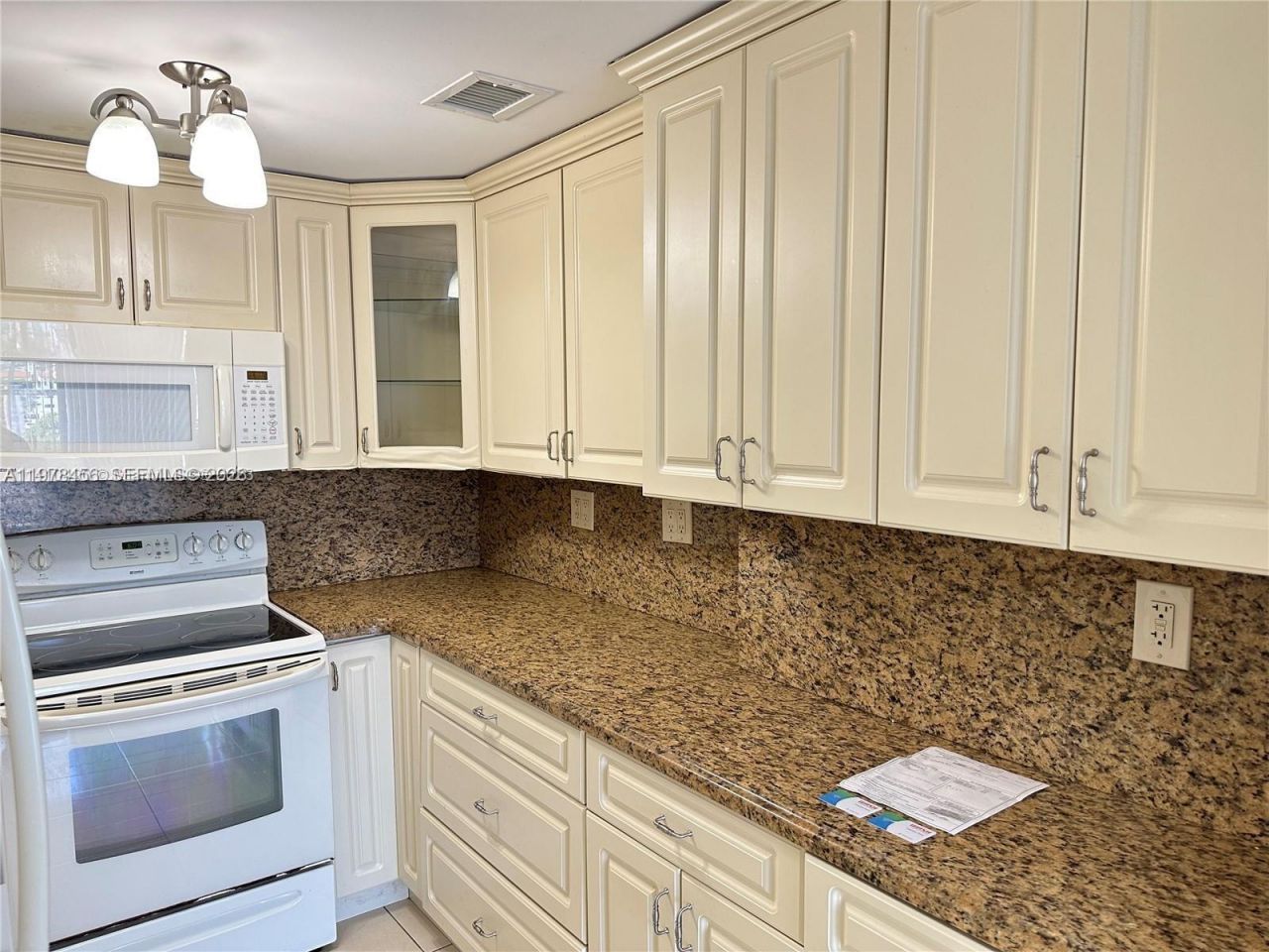 200 172nd St , Unit 304, Sunny Isles Beach, FL 33160 Photo