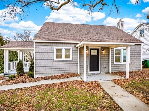 9 Saint James Ave, Pohatcong, NJ 08865