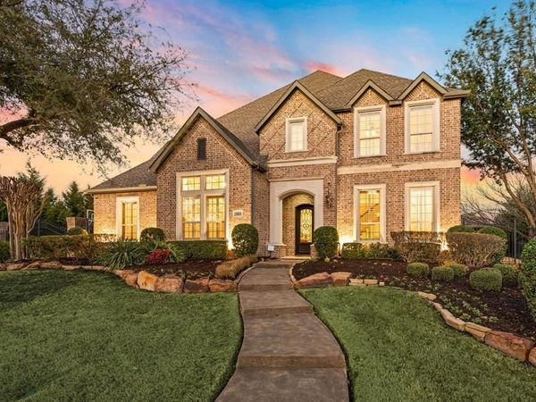 5803 Chalford Common , Colleyville, TX 76034