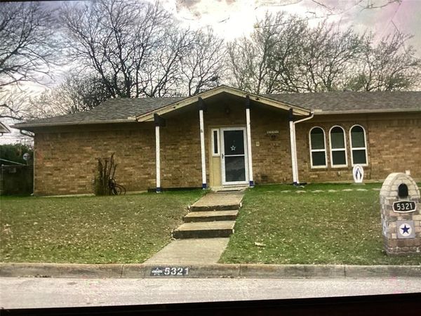 5321 Wolens Way , Fort Worth, TX 76133