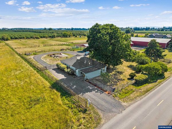 10093 Wiseacre Ln NE, Aurora, OR 97002