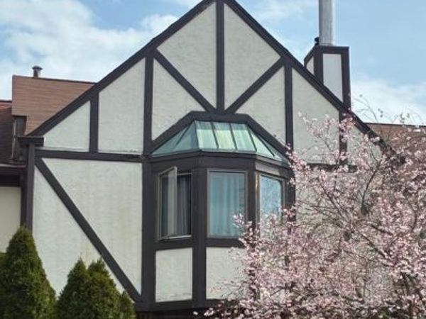 5 TUDOR COURT, EWING, NJ 08628