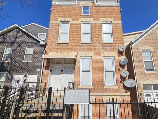 Unit 1R, Chicago, IL 60608