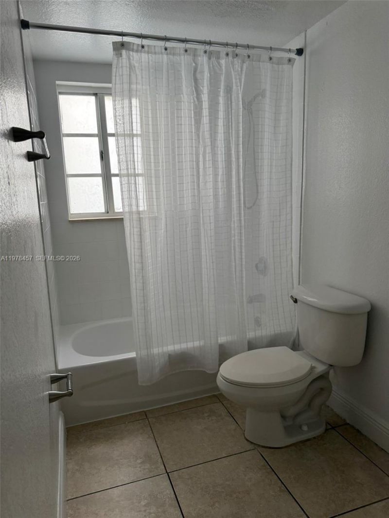 5122 NW 79th Ave , Unit 304, Doral, FL 33166 Photo