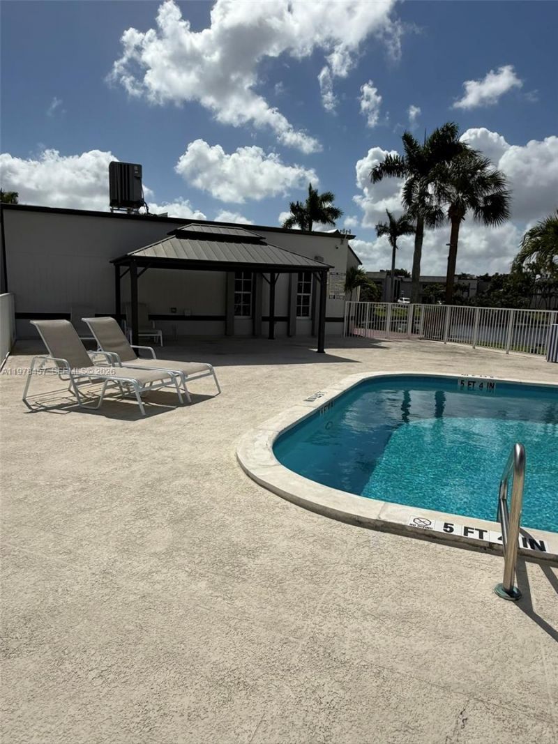 5122 NW 79th Ave , Unit 304, Doral, FL 33166 Photo