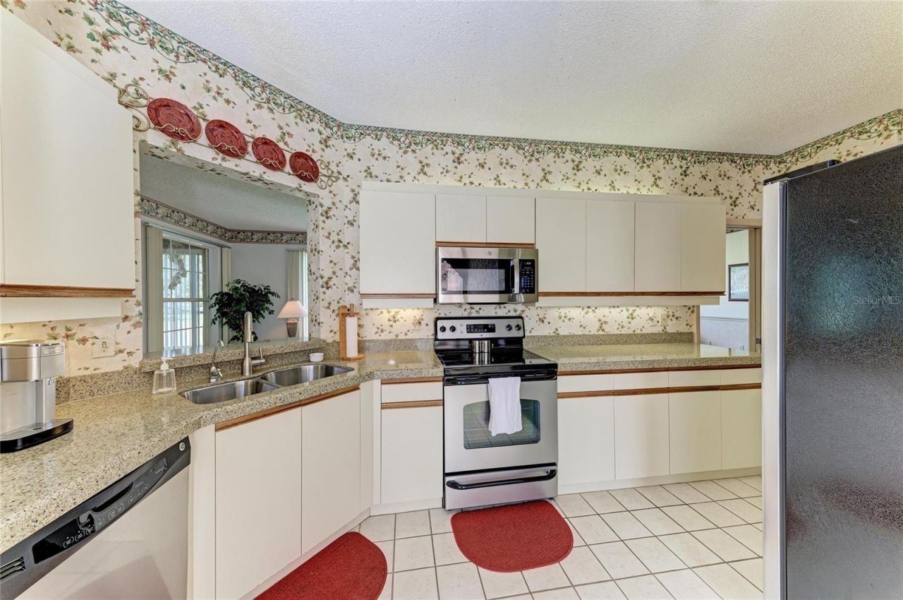 3930 Pinebrook Circle, Unit 7, Bradenton, FL 34209 Photo