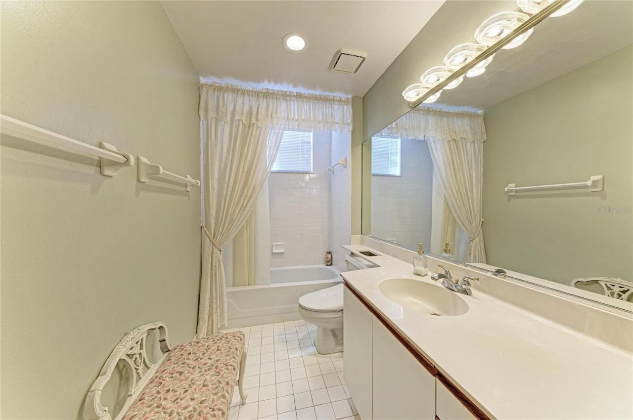 3930 Pinebrook Circle , Unit 7, Bradenton, FL 34209 Photo