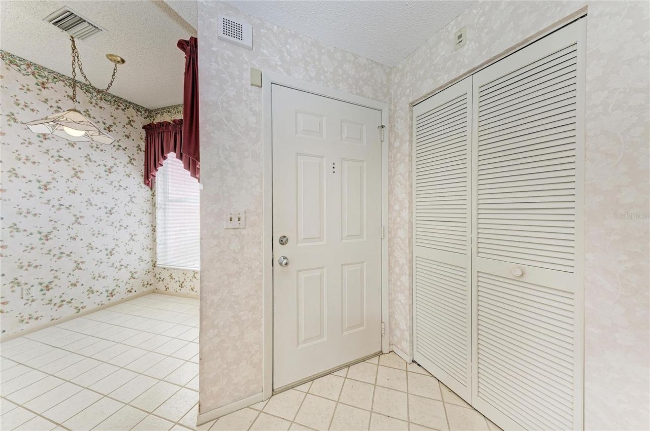 3930 Pinebrook Circle, Unit 7, Bradenton, FL 34209 Photo