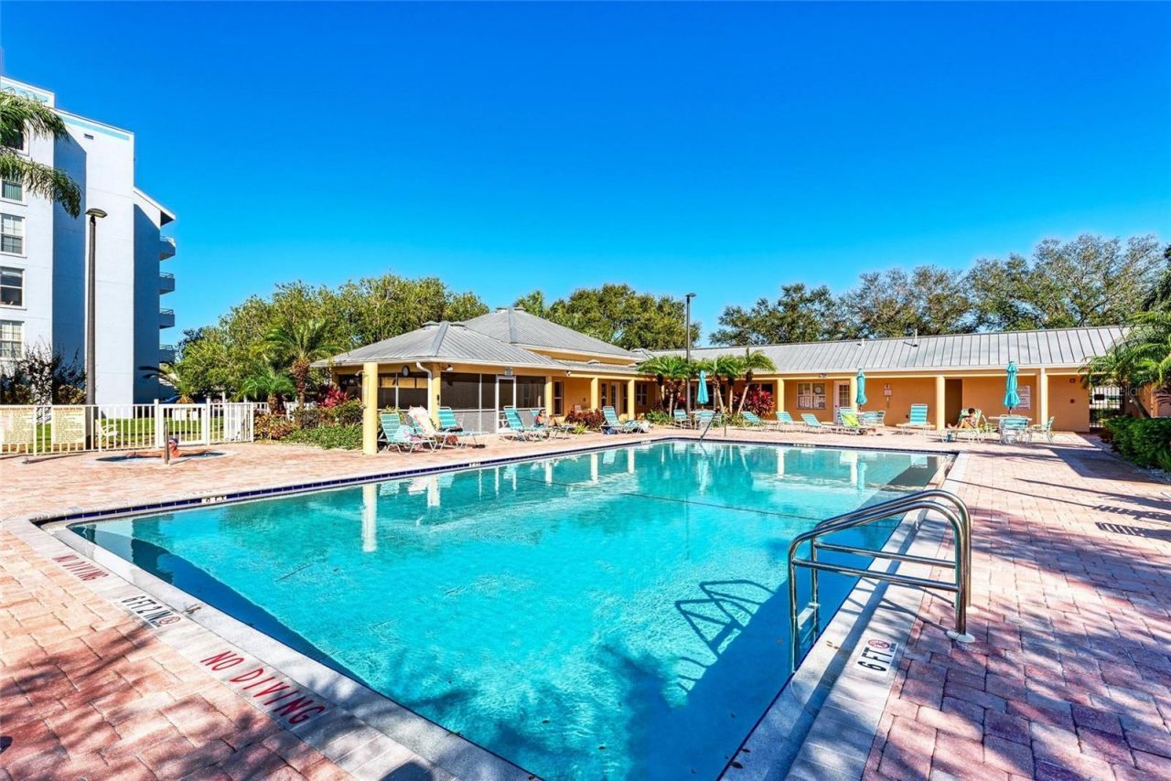 3930 Pinebrook Circle, Unit 7, Bradenton, FL 34209 Photo