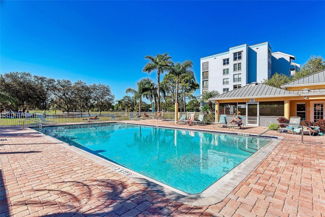 3930 Pinebrook Circle , Unit 7, Bradenton, FL 34209 Photo