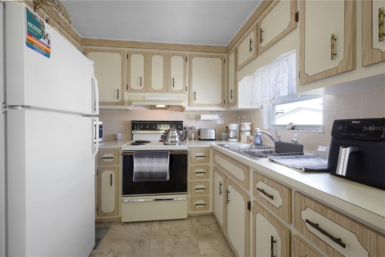 2100 Kings Highway , Unit 406, Port Charlotte, FL 33980 Photo