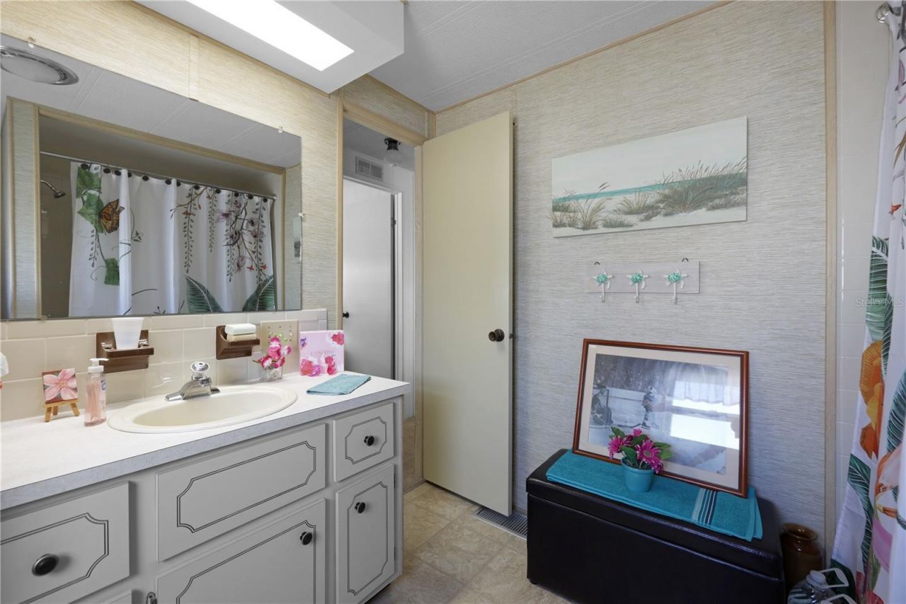 2100 Kings Highway , Unit 406, Port Charlotte, FL 33980 Photo