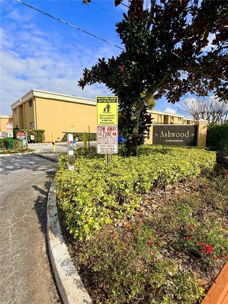 1000 Lake Of The Woods Boulevard , Unit 206F, Fern Park, FL 32730 Photo