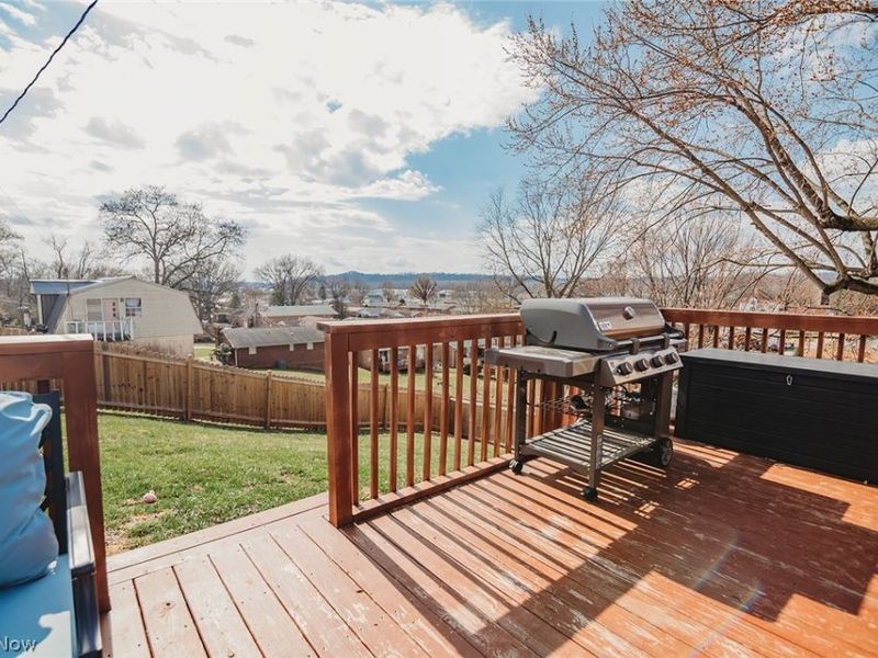 1410 10th Street, Vienna, WV 26105 Photo 3