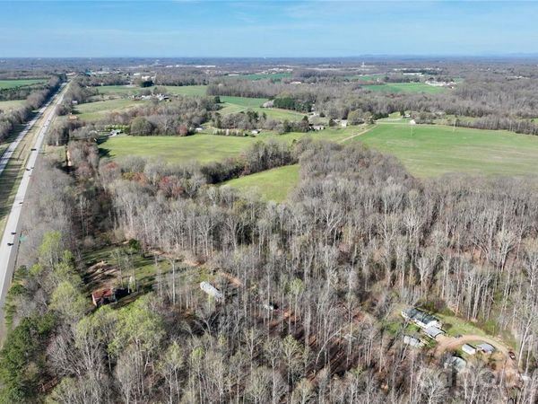 000 Beaver Farm Road , Statesville, NC 28625