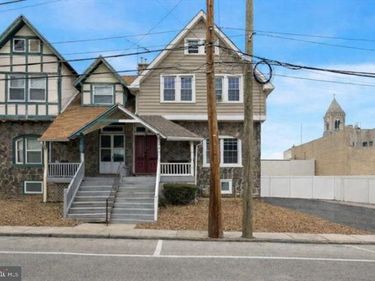 25 MADISON AVENUE, LANSDOWNE, PA 19050