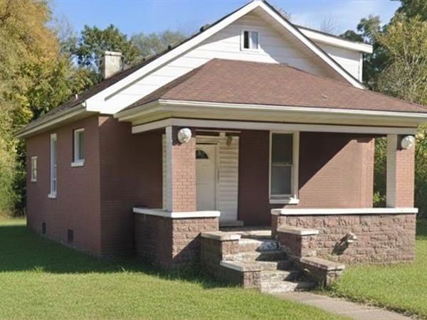 1500 N 47th Street, East St Louis, IL 62204