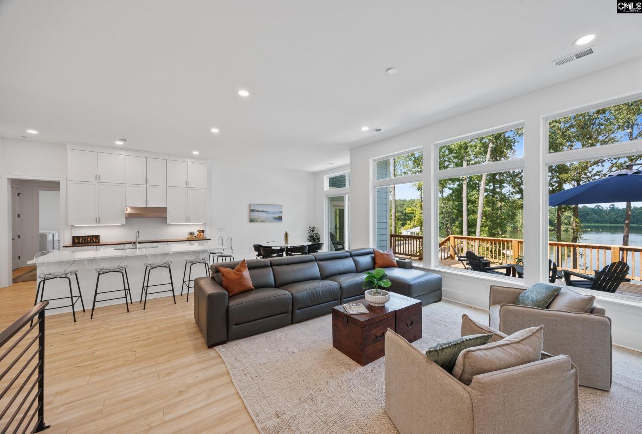 1075 Retreat Way Photo 10