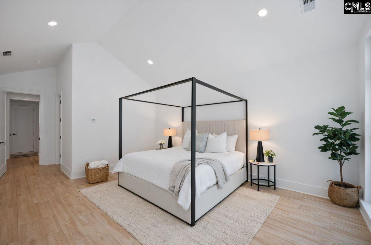 1075 Retreat Way Photo 18