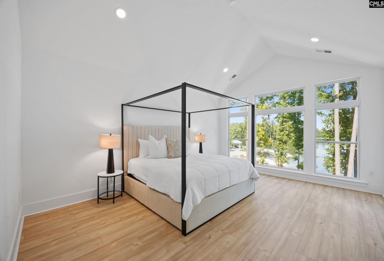 1075 Retreat Way  Photo 19