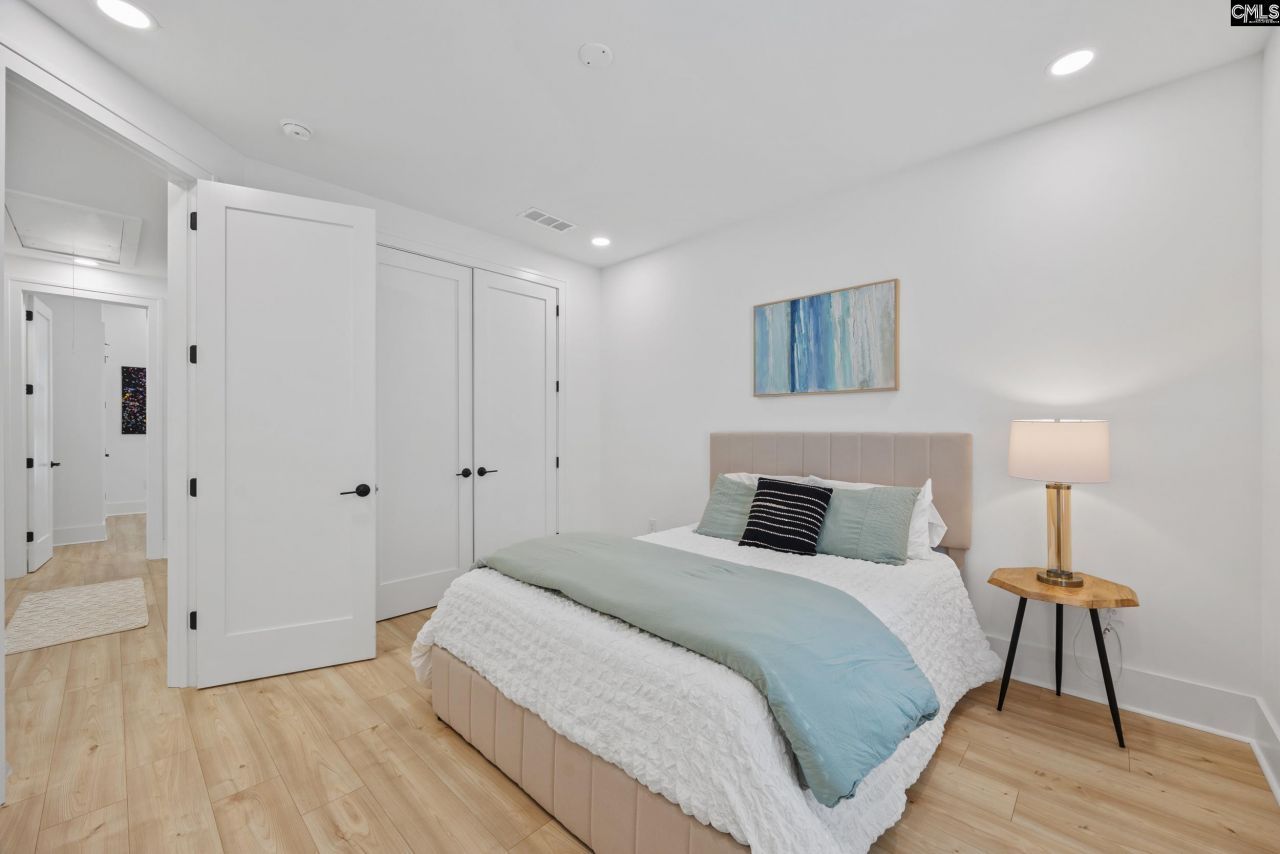 1075 Retreat Way  Photo 33