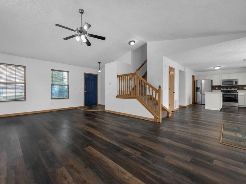 2901 Footloose Drive, Columbus, OH 43231 Photo 2