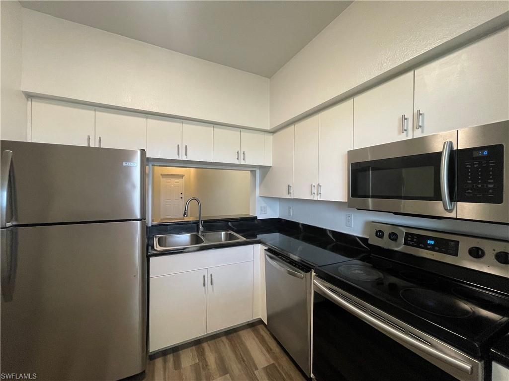 8555 Bernwood Cove Loop , Unit 112, Fort Myers, FL 33966 Photo