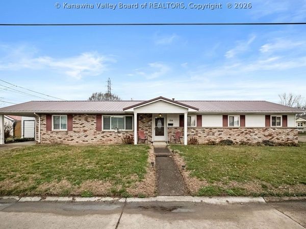 104 Beech Street, Nitro, WV 25143