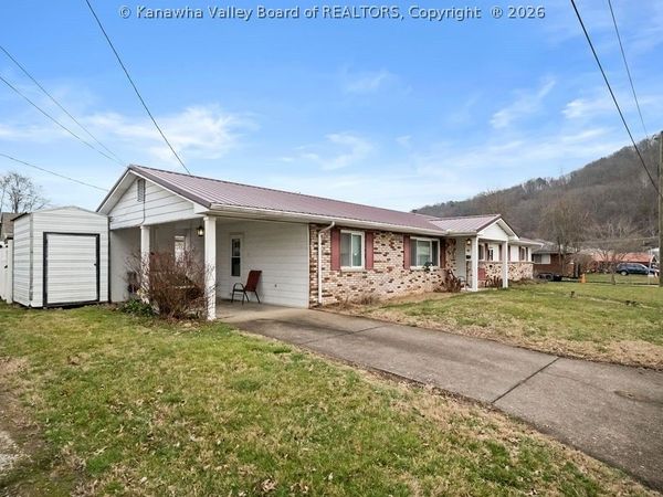 104 Beech Street, Nitro, WV 25143
