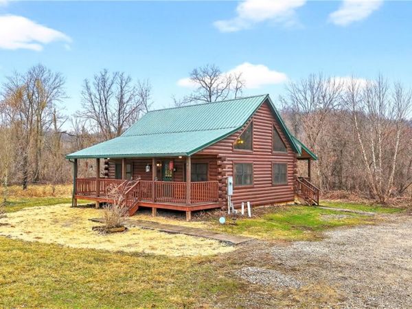 64 Memorial Drive, Perryopolis, PA 15473