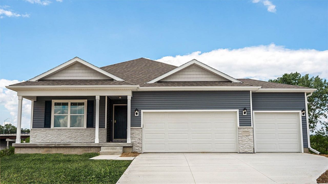 628 Ella Avenue , Tiffin, IA 52340 Main Photo