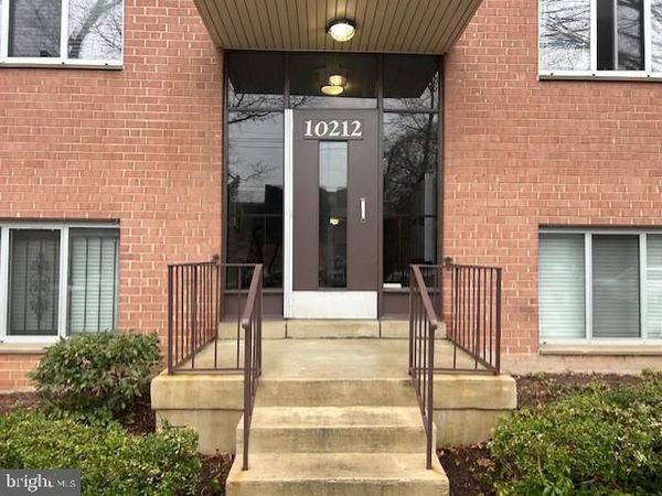 10212 ROCKVILLE PIKE , Unit 102, NORTH BETHESDA, MD 20852