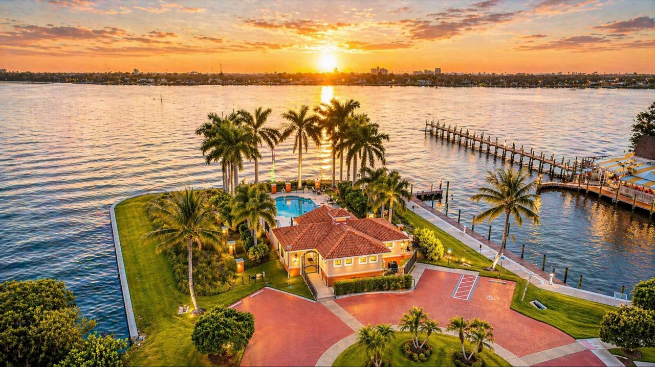 1533 NE Outrigger Landings Drive, Unit 3-205, Jensen Beach, FL 34957 Photo