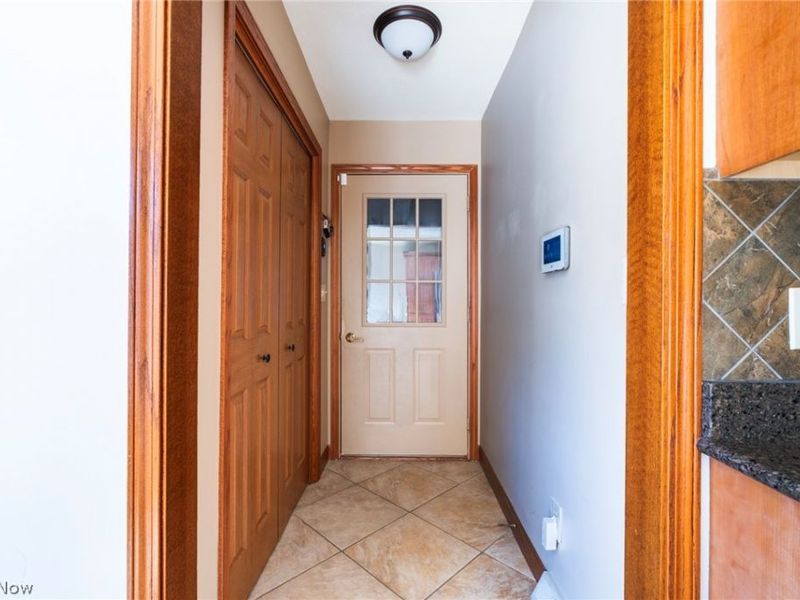 195 Willow Bend Drive, Canfield, OH 44406 Photo 13