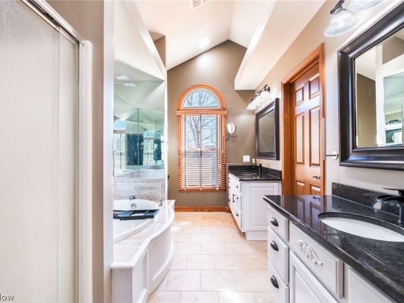 195 Willow Bend Drive, Canfield, OH 44406 Photo 21