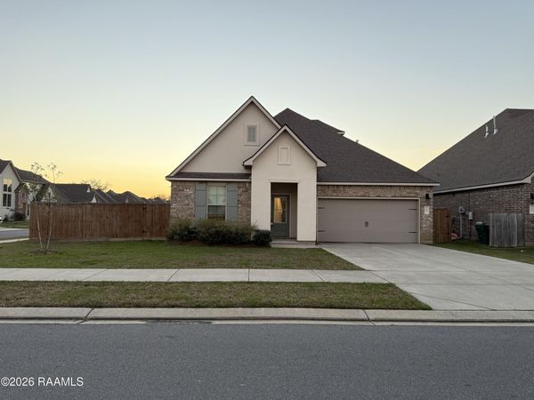 401 Eastwood Drive , Lafayette, LA 70508