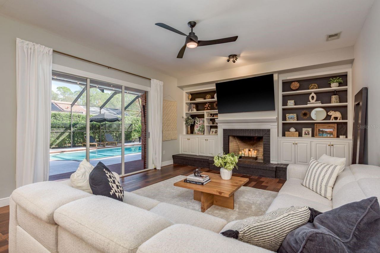 1499 E Lake Woodlands Parkway, Oldsmar, FL 34677 Photo