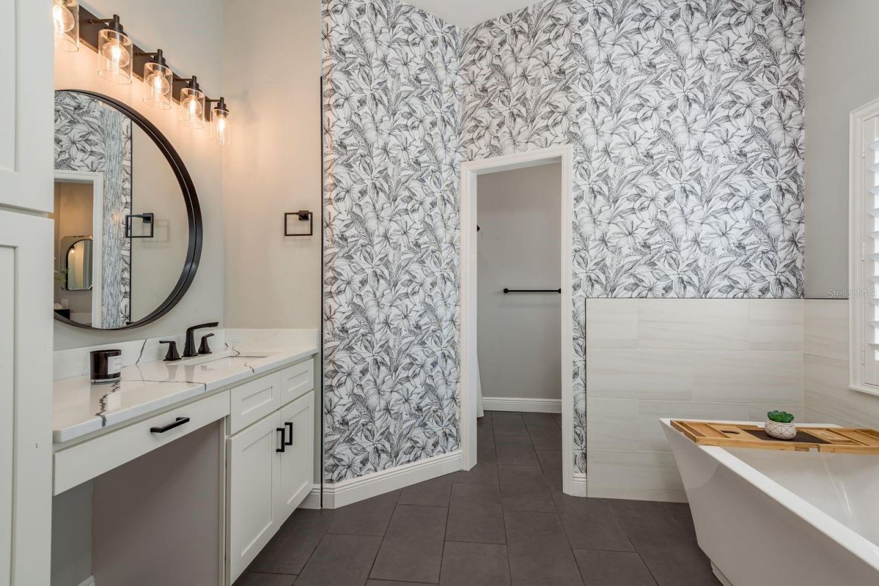 1499 E Lake Woodlands Parkway, Oldsmar, FL 34677 Photo