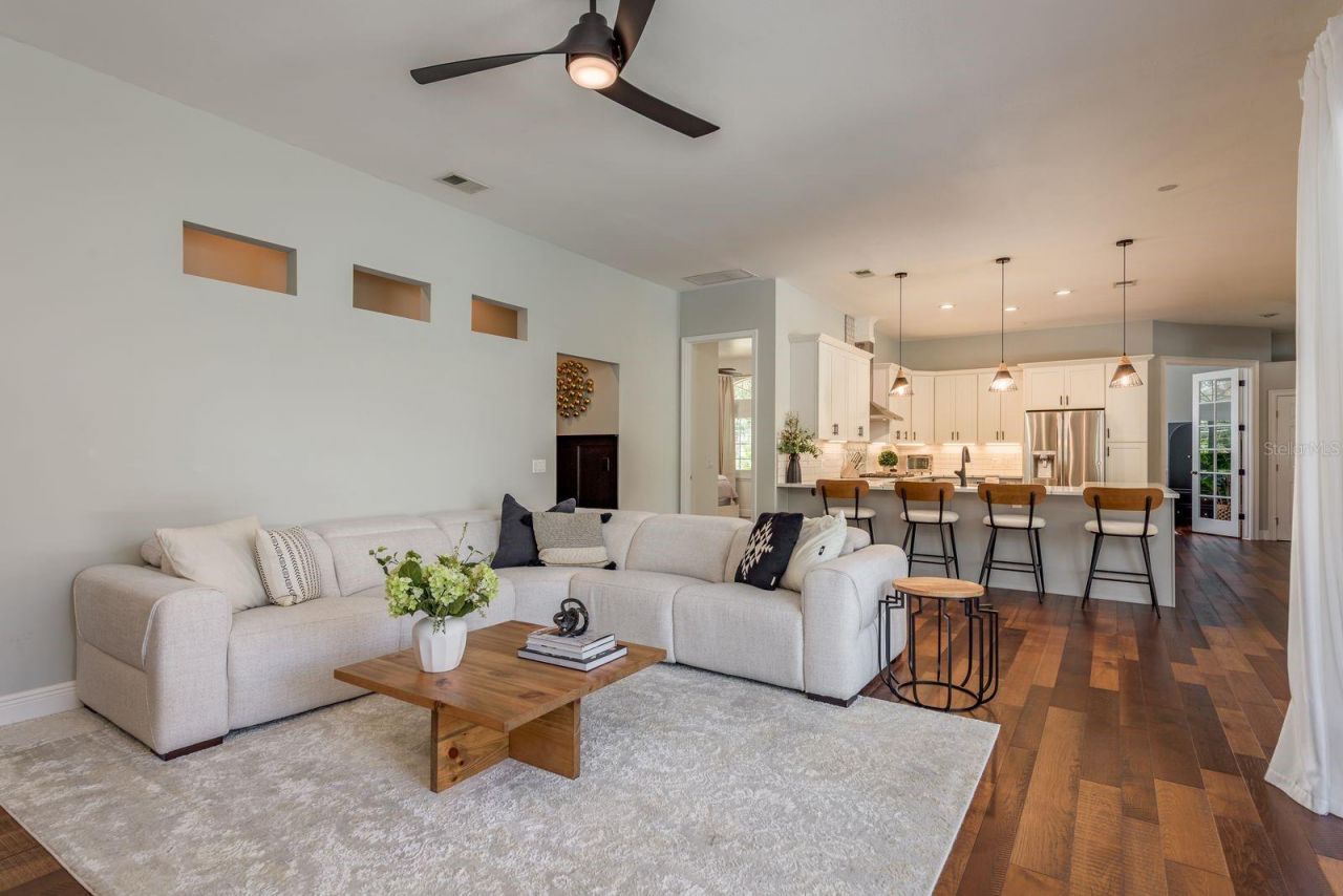 1499 E Lake Woodlands Parkway, Oldsmar, FL 34677 Photo