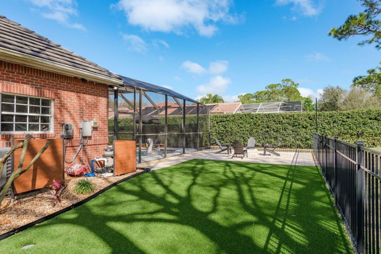 1499 E Lake Woodlands Parkway, Oldsmar, FL 34677 Photo