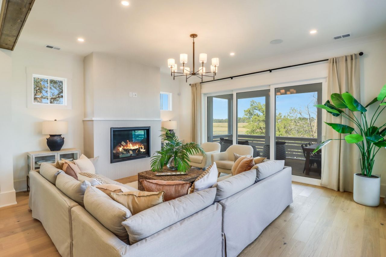 1548 John Fenwick Lane Photo 18