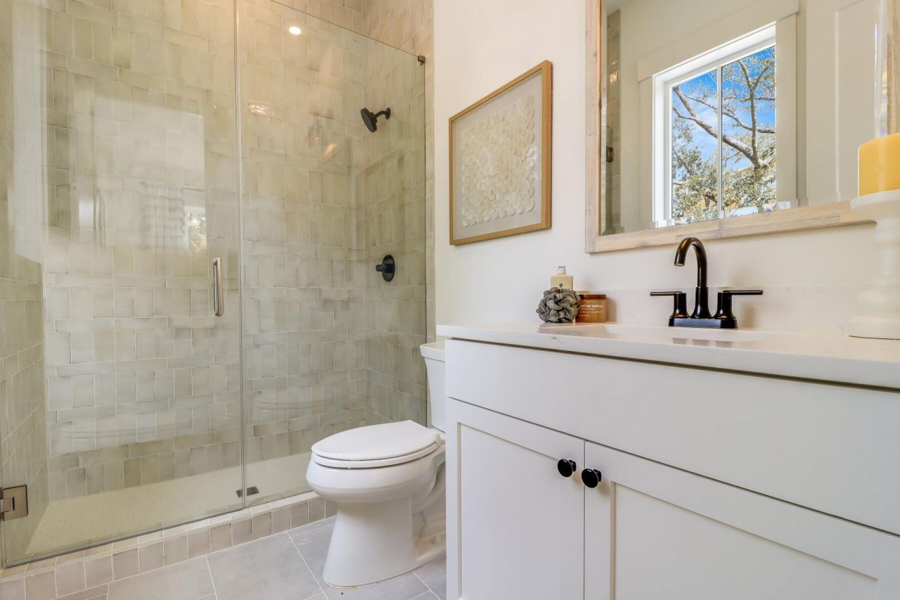 1548 John Fenwick Lane Photo 9