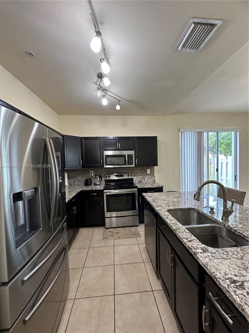 133 SE 28th Ter , Unit 8, Homestead, FL 33033 Photo
