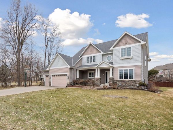 9328 Woodridge Way, Savage, MN 55378